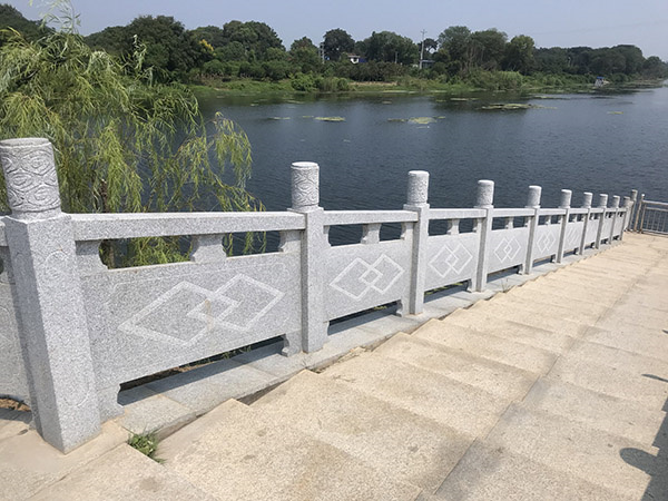 石栏杆